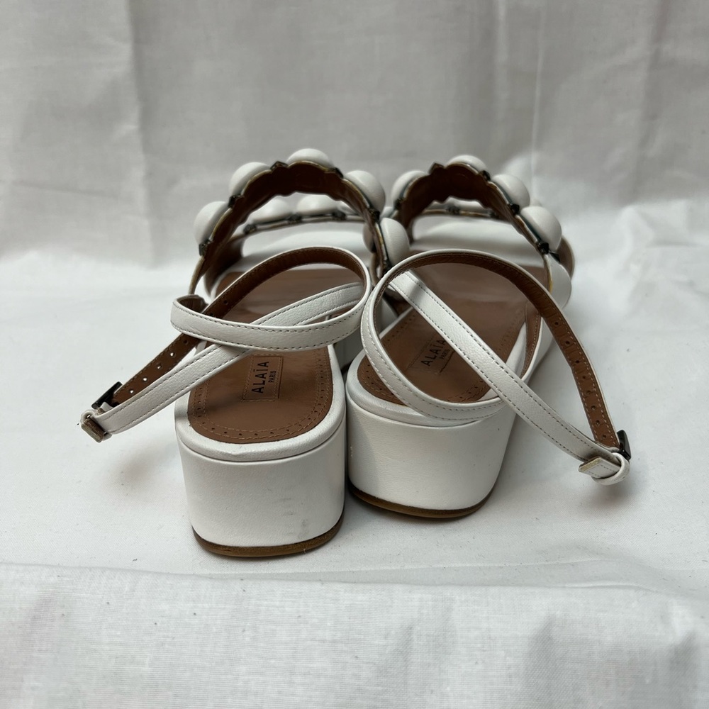 Alaïa Bombe Sandals - Picture 3 of 4